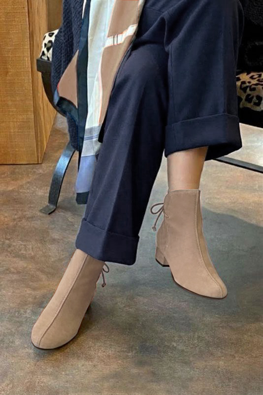 Women's sand back lace-up ankle boots with round toe and low block heel - Top view